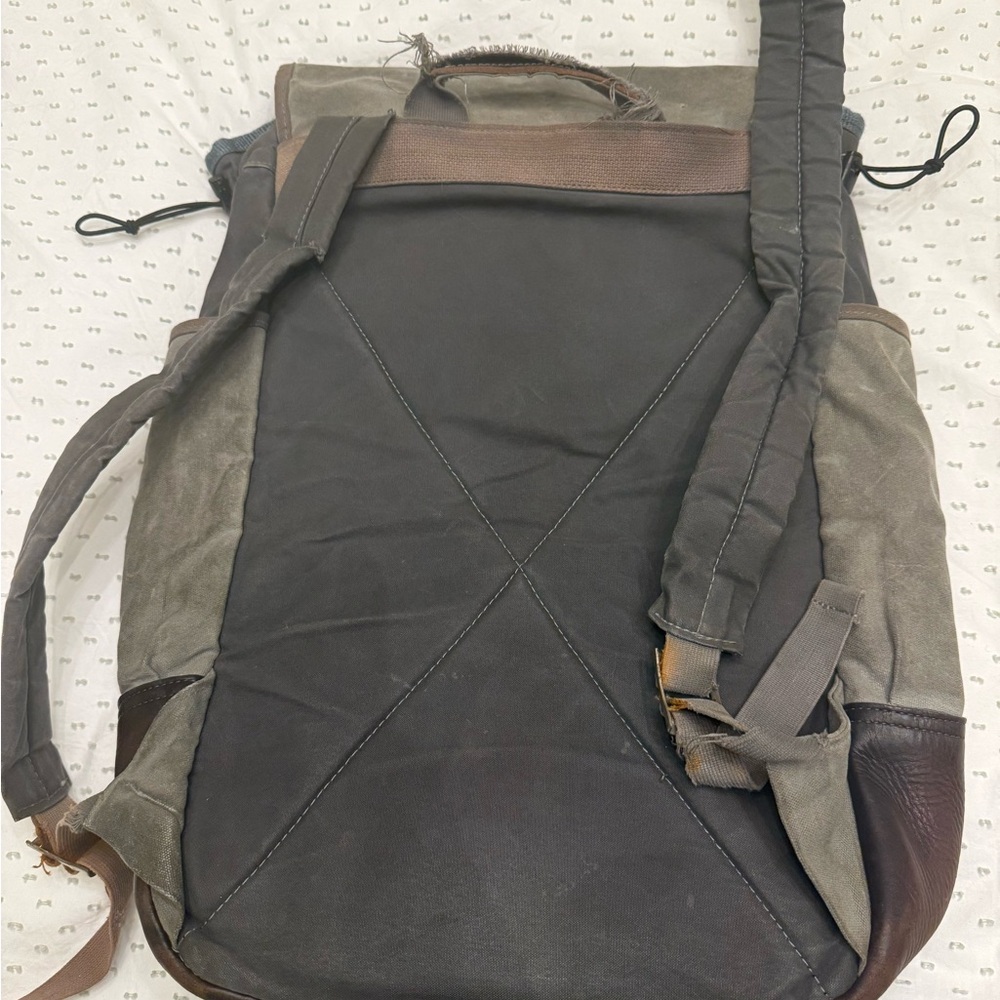 Billykirk Waxed Canvas & Leather Standard Issue Backpack - Made in the USA - Picture 2 of 4